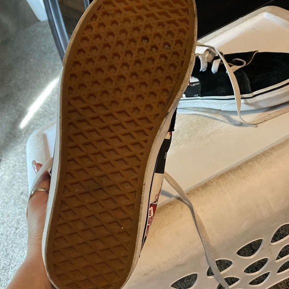 Men’s high top shoes size 11 - Picture 3 of 3